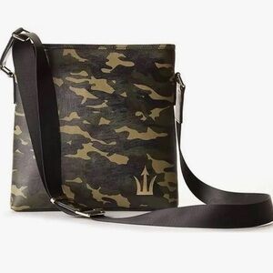 Spear Courier Camo Crossbody Bag Olive Green Unisex